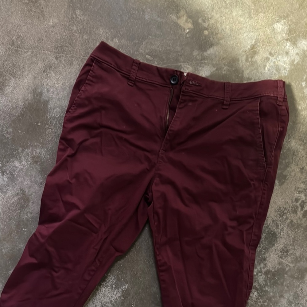 Men's Burgundy Hollister Chinos